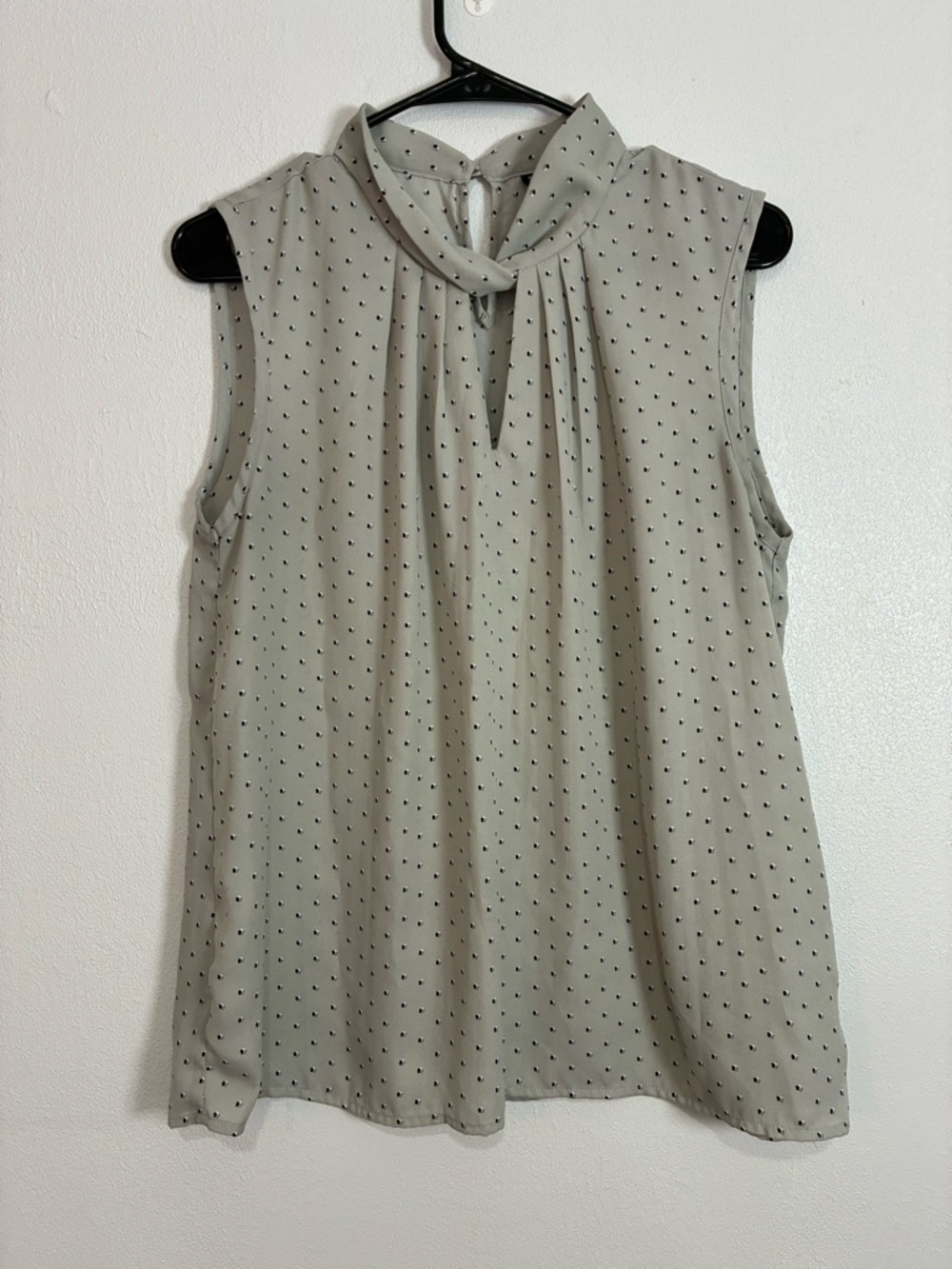 Sara Michelle Light Gray Polka Dot Tie-Neck Sleeveless Top